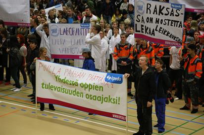 Amisliikkeessä Amisliikkeessä